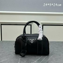 Picture of Prada Lady Handbags _SKUfw148253760fw